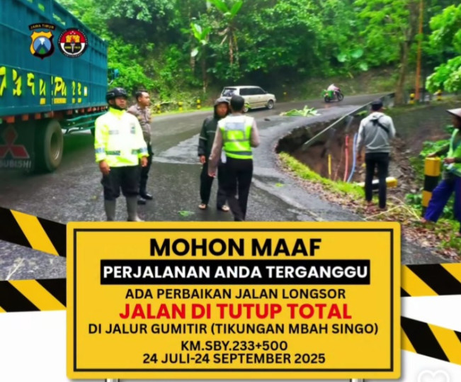 Ilustrasi penutupan Jalur Gumitir selama dua bulan. [Instagram]
